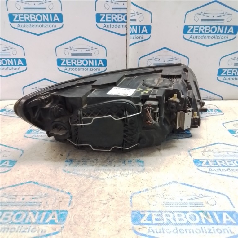 PROIETTORE ANT. SX. USATO DAL 2008 VOLVO V50 (2004) - immagine 5