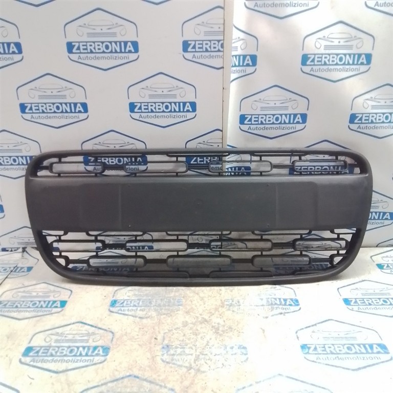 GRIGLIA DI VENTILAZIONE PARAURTI ANT. USATO FIAT PANDA «III» (2012)