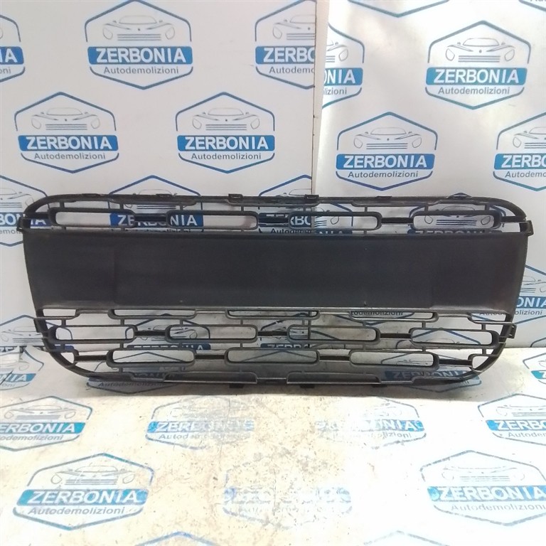 GRIGLIA DI VENTILAZIONE PARAURTI ANT. USATO FIAT PANDA «III» (2012) - immagine 2