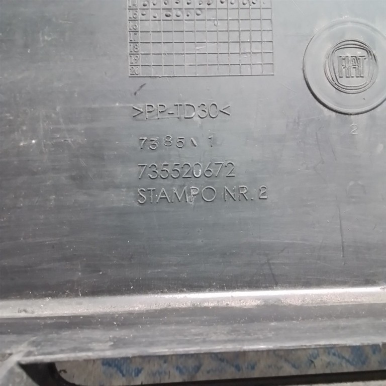 GRIGLIA DI VENTILAZIONE PARAURTI ANT. USATO FIAT PANDA «III» (2012) - immagine 3
