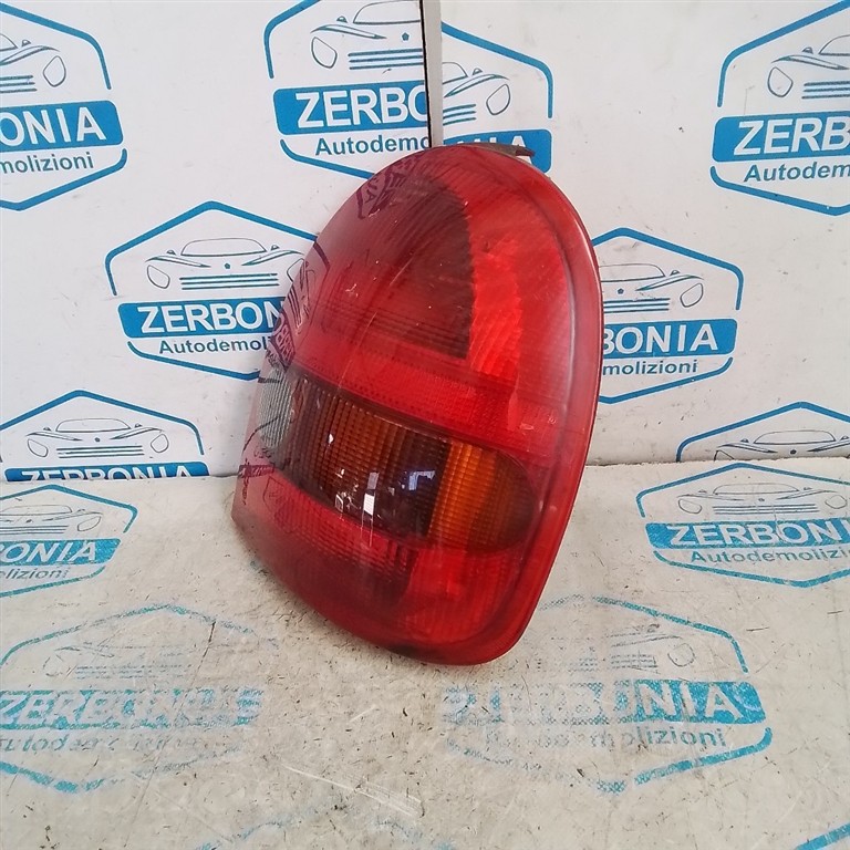 FANALE POST. DX. USATO OPEL CORSA «B» (1993) - immagine 2