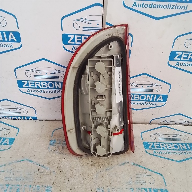 FANALE POST. DX. USATO OPEL CORSA «B» (1993) - immagine 4