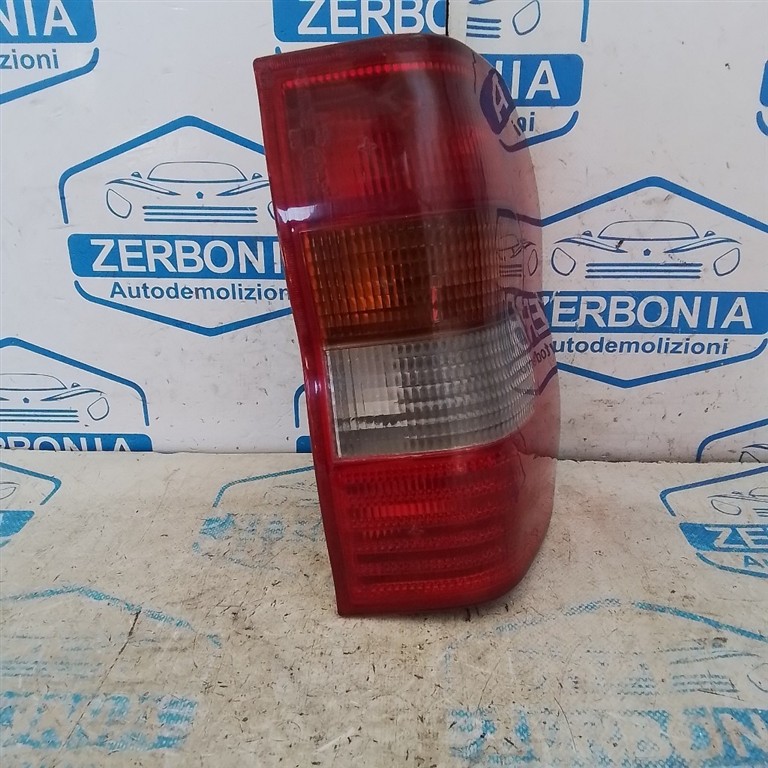 FANALE POST. DX. USATO OPEL COMBO «B» (CORSA) (1993)