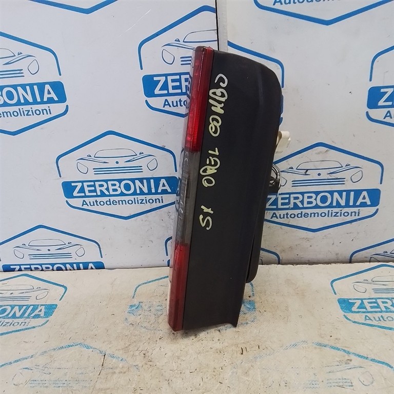FANALE POST. SX. USATO OPEL COMBO «C» (CORSA) (2001) - immagine 2
