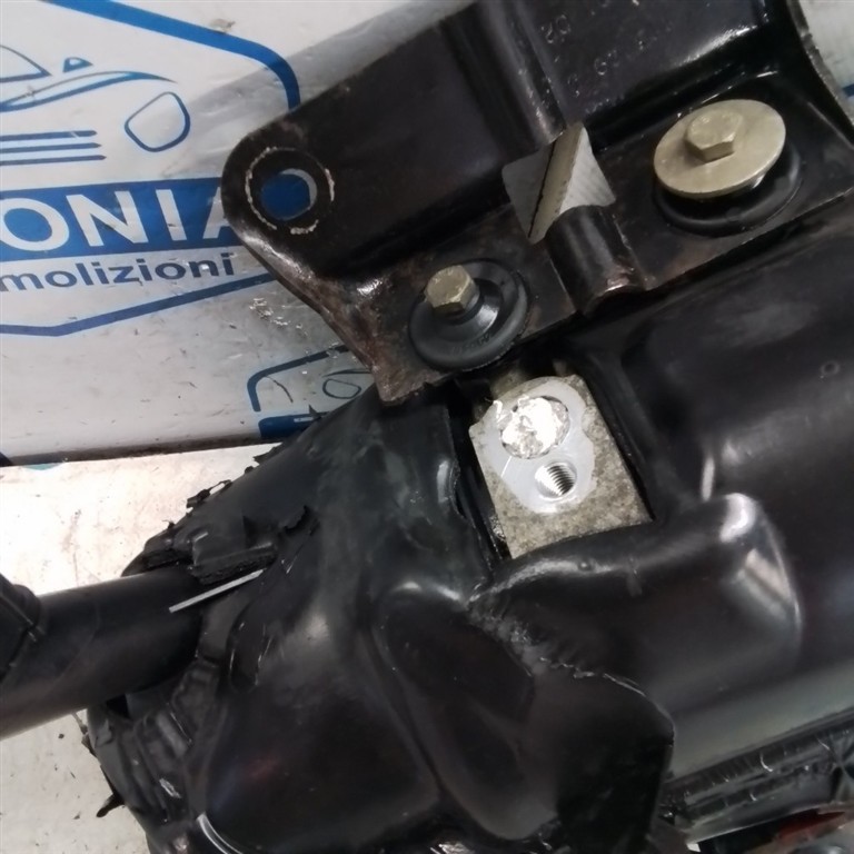 POMPA SERVOSTERZO USATO PEUGEOT 307 «I» SW (2001) - immagine 2