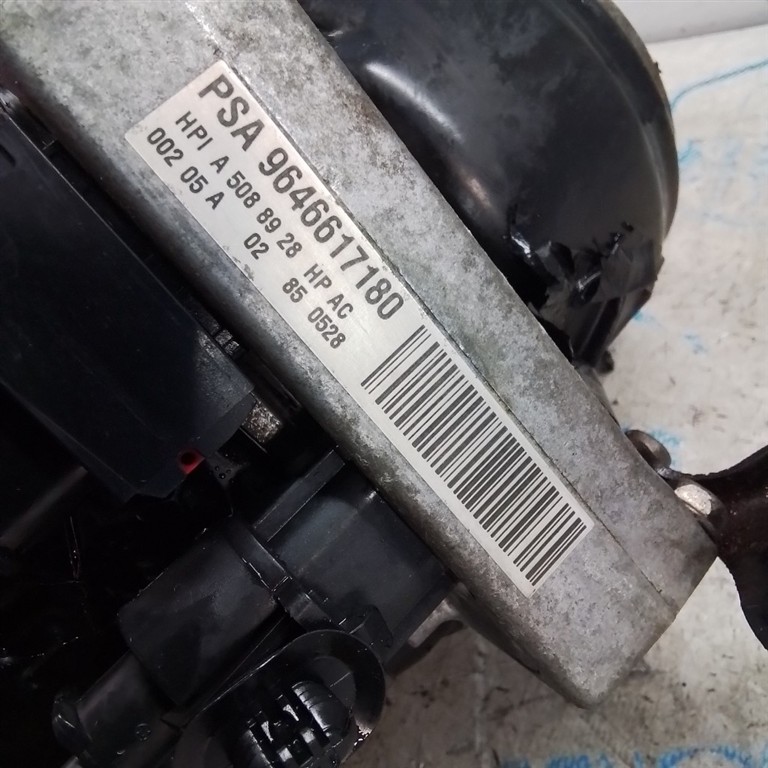 POMPA SERVOSTERZO USATO PEUGEOT 307 «I» SW (2001) - immagine 4
