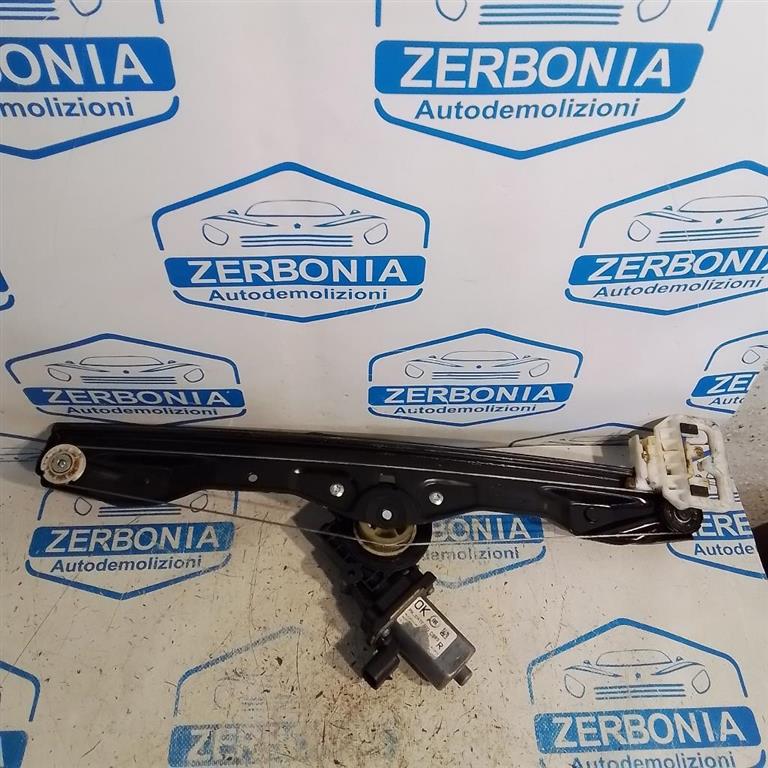 ALZACRISTALLO PORTA ANT. DX. USATO DAL 2012 FIAT PANDA «III» (2012) - immagine 2
