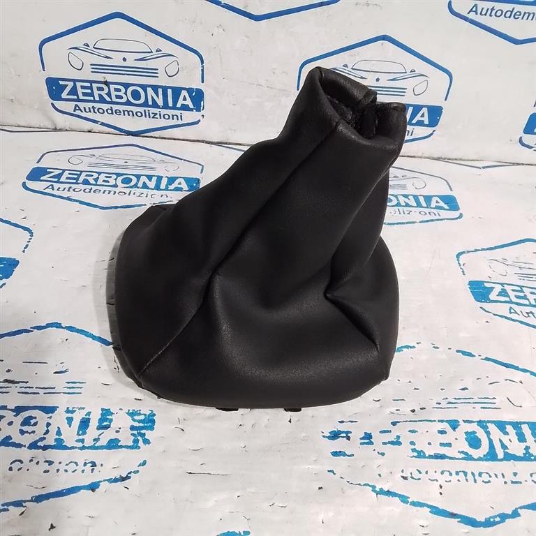 CUFFIA DI RIVESTIMENTO LEVA CAMBIO USATO DAL 2012 FIAT PANDA «III» (2012)